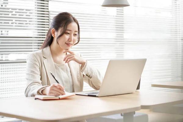 Jersey City Coworking: Find Your Perfect Workspace